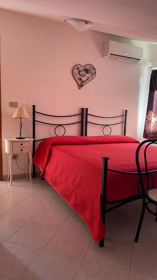 Bed and Breakfast La Mansarda Biancareddu Exterior foto